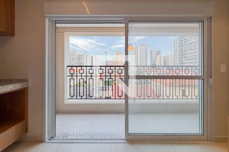 Varanda de kitnet/studio para alugar com 1 quarto, 31m² em Vila Dom Pedro I, São Paulo