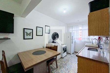 Sala/Cozinha de apartamento para alugar com 2 quartos, 50m² em Canto do Forte, Praia Grande
