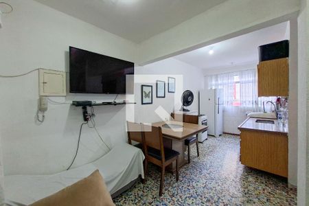 Sala/Cozinha de apartamento para alugar com 2 quartos, 50m² em Canto do Forte, Praia Grande