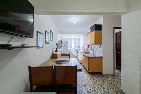 Sala/Cozinha de apartamento para alugar com 2 quartos, 50m² em Canto do Forte, Praia Grande