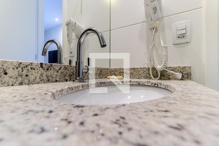 Banheiro de kitnet/studio à venda com 1 quarto, 29m² em Centro Histórico de São Paulo, São Paulo