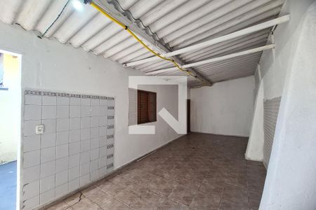 Quintal de casa à venda com 2 quartos, 170m² em Vila Cleonice, São Paulo