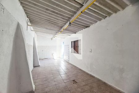 Quintal de casa para alugar com 2 quartos, 170m² em Vila Cleonice, São Paulo