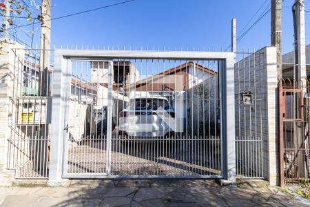 Fachada de casa à venda com 1 quarto, 61m² em Hípica, Porto Alegre