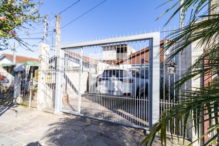 Fachada de casa à venda com 1 quarto, 61m² em Hípica, Porto Alegre