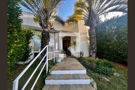 Fachada de casa à venda com 3 quartos, 278m² em Loteamento Caminhos de San Conrado (sousas), Campinas