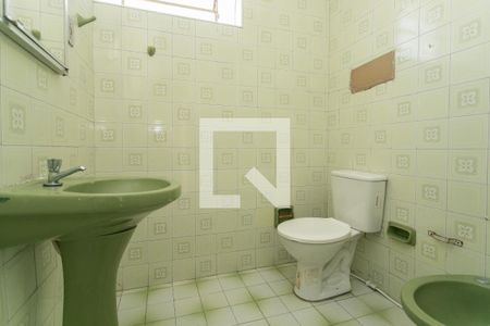 Banheiro de apartamento à venda com 3 quartos, 91m² em Sarandi, Porto Alegre
