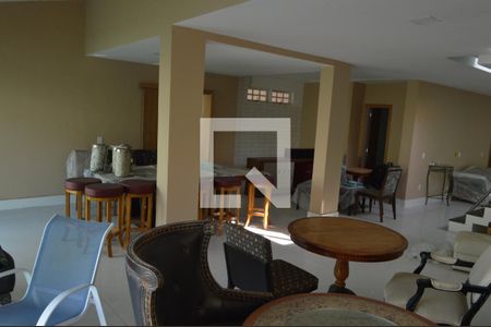 Sala de casa de condomínio para alugar com 5 quartos, 362m² em Freguesia (jacarepaguá), Rio de Janeiro