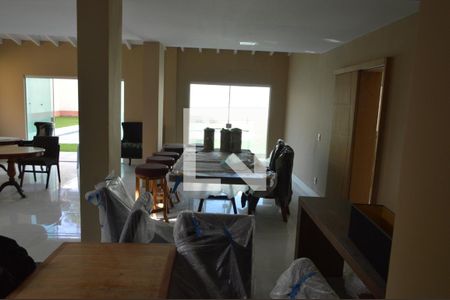 Sala de casa de condomínio para alugar com 5 quartos, 362m² em Freguesia (jacarepaguá), Rio de Janeiro