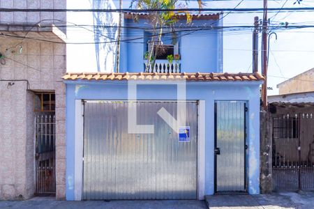 Fachada de casa à venda com 4 quartos, 220m² em Jardim Guairaca, São Paulo