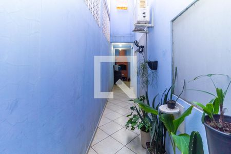 Corredor Externo de casa à venda com 4 quartos, 220m² em Jardim Guairaca, São Paulo
