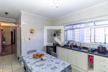 Cozinha de casa à venda com 4 quartos, 220m² em Jardim Guairaca, São Paulo
