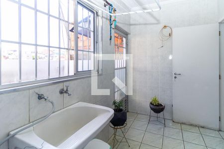 Área de Serviço de casa à venda com 4 quartos, 220m² em Jardim Guairaca, São Paulo