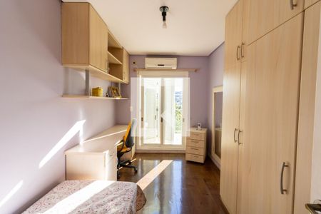 Quarto 1 de casa à venda com 3 quartos, 234m² em Nonoai, Porto Alegre