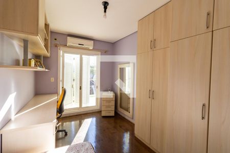 Quarto 1 de casa à venda com 3 quartos, 234m² em Nonoai, Porto Alegre