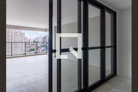 Apartamento à venda com 3 quartos, 132m² em Vila Romana, São Paulo