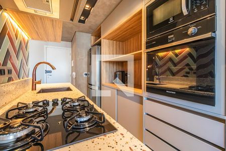 Cozinha de apartamento para alugar com 1 quarto, 64m² em Empresarial 18 do Forte, Barueri