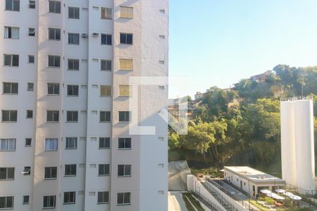 Vista da Sala de apartamento à venda com 2 quartos, 48m² em Bonsucesso, Rio de Janeiro