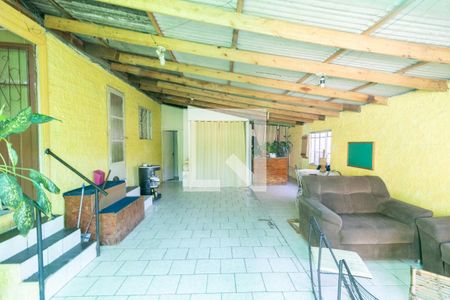 Garagem de casa à venda com 3 quartos, 250m² em Partenon, Porto Alegre