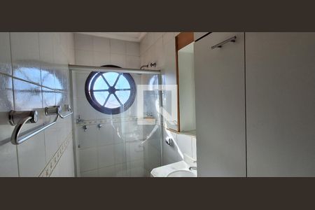 Banheiro 3 de casa à venda com 4 quartos, 298m² em Jardim Orlandina, São Bernardo do Campo