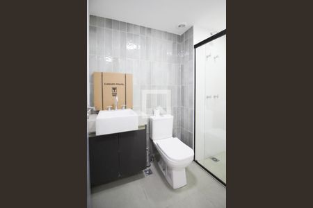 Banheiro de apartamento para alugar com 1 quarto, 30m² em Indianópolis, São Paulo