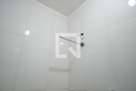 Banheiro de kitnet/studio para alugar com 1 quarto, 19m² em Cidade Universitária, Campinas