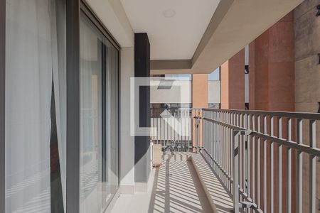 Varanda de kitnet/studio para alugar com 1 quarto, 26m² em Paraíso, São Paulo