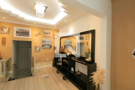 Corredor de casa à venda com 4 quartos, 318m² em Planalto, Belo Horizonte