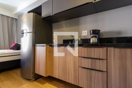 Cozinha de kitnet/studio para alugar com 1 quarto, 20m² em Jardim das Acacias, São Paulo