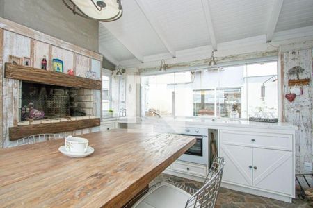 Apartamento à venda com 2 quartos, 145m² em Moinhos de Vento, Porto Alegre