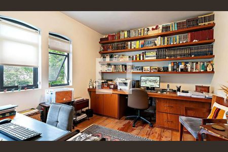 Casa à venda com 4 quartos, 358m² em Pinheiros, São Paulo