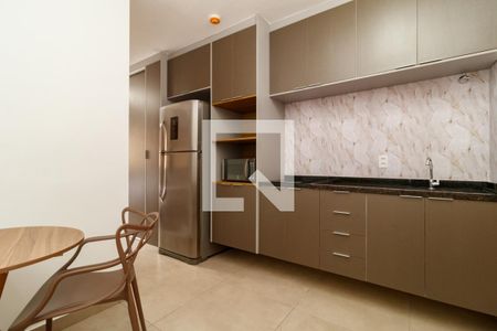 Sala/Cozinha de apartamento para alugar com 1 quarto, 27m² em Vila Mazzei, São Paulo