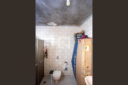 Banheiro da Suíte de casa à venda com 3 quartos, 304m² em Parque Reid, Diadema