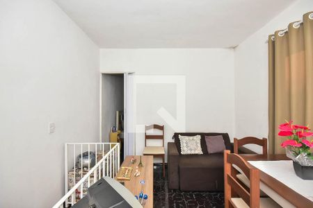 Sala da Casa 2 de casa à venda com 5 quartos, 143m² em Jardim Wanda, Taboão da Serra