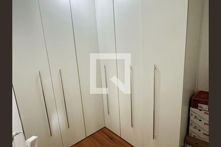 Closet da suíte 2 de casa de condomínio para alugar com 3 quartos, 566m² em Gramado, Cotia