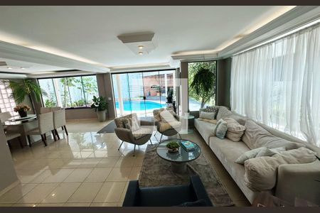 Sala de Estar 1 de casa de condomínio para alugar com 3 quartos, 566m² em Gramado, Cotia