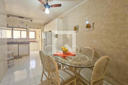 Cozinha de apartamento para alugar com 3 quartos, 144m² em Balneario Guarujá, Guarujá