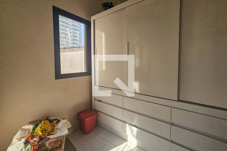 Quarto de Serviço de apartamento para alugar com 3 quartos, 144m² em Balneario Guarujá, Guarujá
