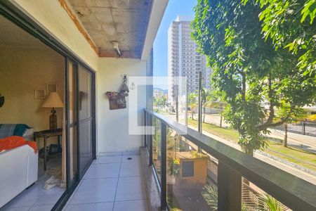 Varanda de apartamento para alugar com 3 quartos, 144m² em Balneario Guarujá, Guarujá