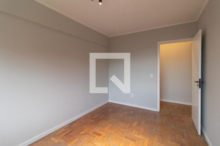 Quarto 1 de apartamento à venda com 2 quartos, 67m² em Santo Antônio, Porto Alegre