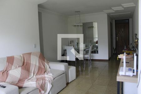 Sala de apartamento para alugar com 3 quartos, 93m² em Stiep, Salvador