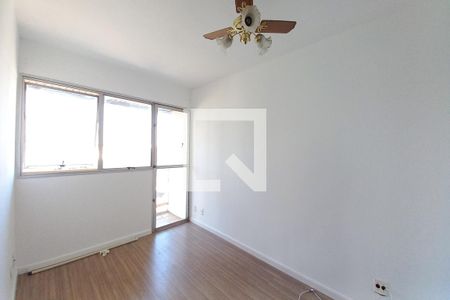 Sala de apartamento à venda com 1 quarto, 55m² em Bosque, Campinas