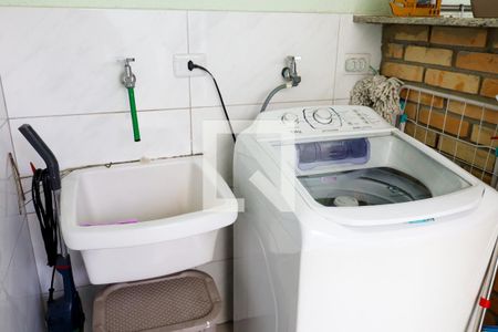 Área de Serviço de casa à venda com 3 quartos, 179m² em Jardim das Flores, Osasco
