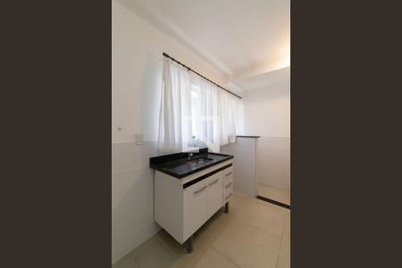 Sala/Cozinha de apartamento à venda com 1 quarto, 28m² em Vila Ré, São Paulo