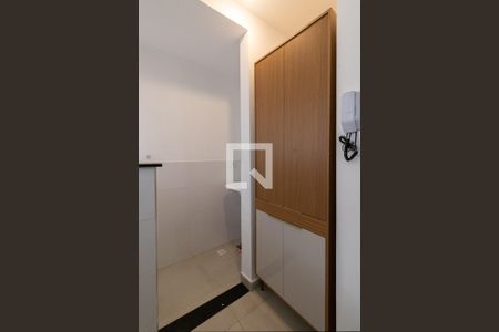 Sala/Cozinha de apartamento à venda com 1 quarto, 28m² em Vila Ré, São Paulo