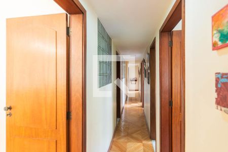 Corredor de apartamento à venda com 4 quartos, 120m² em Tijuca, Rio de Janeiro