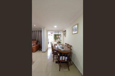 Sala de casa de condomínio à venda com 4 quartos, 300m² em Barra da Tijuca, Rio de Janeiro