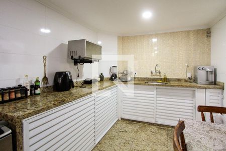 Cozinha de casa de condomínio à venda com 4 quartos, 300m² em Barra da Tijuca, Rio de Janeiro