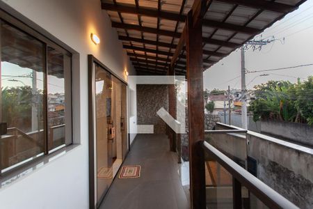 Varanda da Sala de casa à venda com 4 quartos, 360m² em Santa Monica, Belo Horizonte