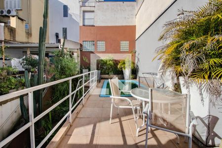 Pátio de casa à venda com 3 quartos, 199m² em Mont’serrat, Porto Alegre